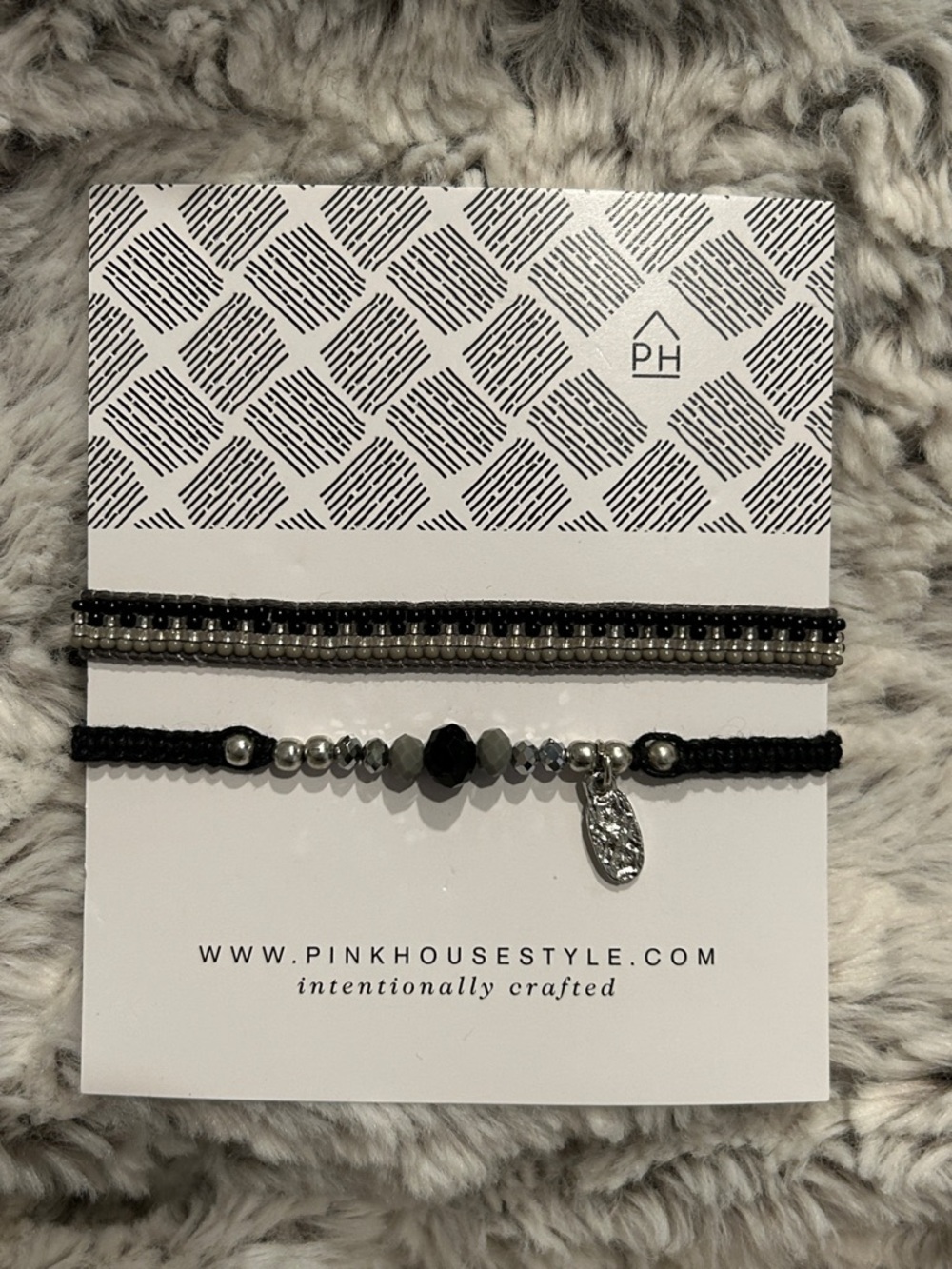 NWOT Pink House Style Black, Grey & Silver Beaded Pull Bracelet Set
